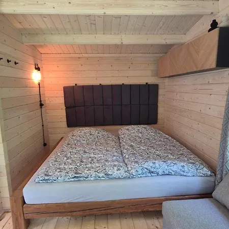 Chaticka Pod Skalou - Cozy Off Grid Solar *