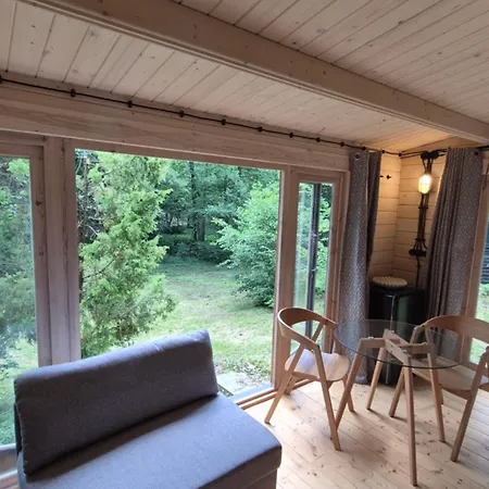 Chaticka Pod Skalou - Cozy Off Grid Solar Beroun (Central Bohemian)