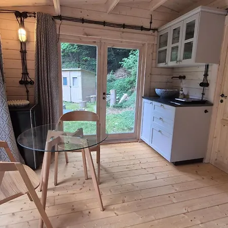 Chaticka Pod Skalou - Cozy Off Grid Solar