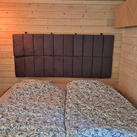Feriehus Chaticka Pod Skalou - Cozy Off Grid Solar *